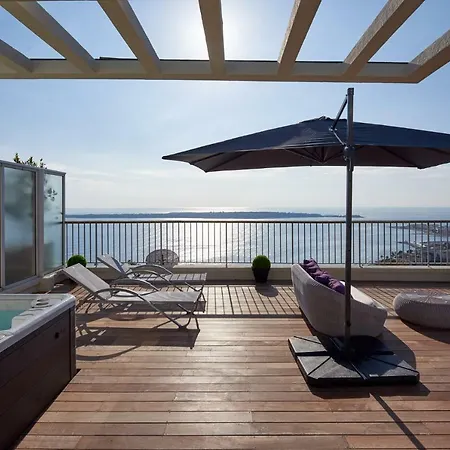 Apartment Penthouse La Californie *